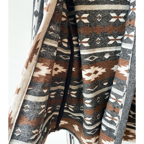 Handmade Southwestern Print Hooded Robe Jacket - Picture 10 of 16